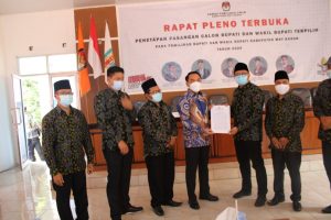 KPU Way Kanan Tetapkan Pasangan Adipati Surya – Drs. Ali Rahman sebagai Bupati dan Wakil Bupati