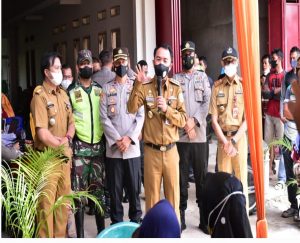 Bupati Way Kanan Tinjau Pelaksanaan Gerakan Serentak Vaksinasi Covid-19