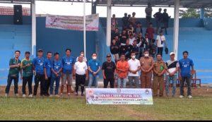 Bupati umrohkan Ngatemin pemain Timnas U 15 Pelajar Indonesia asal Way Kanan